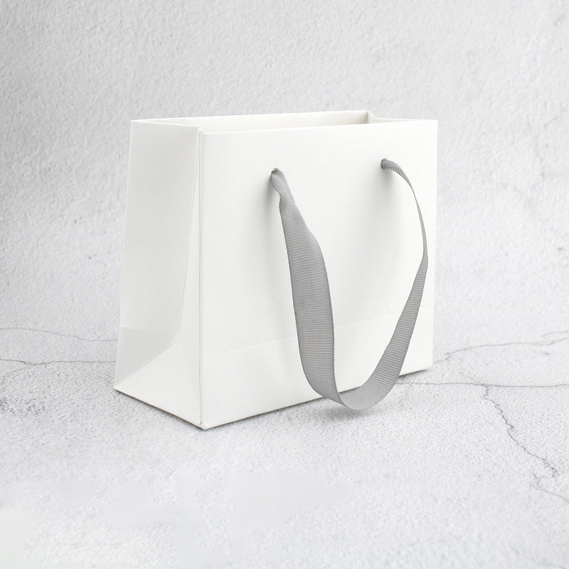 Coffret cadeau de bijoux Adorné