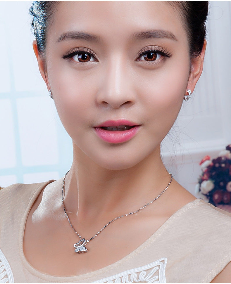 Isaline Butterfly Necklace