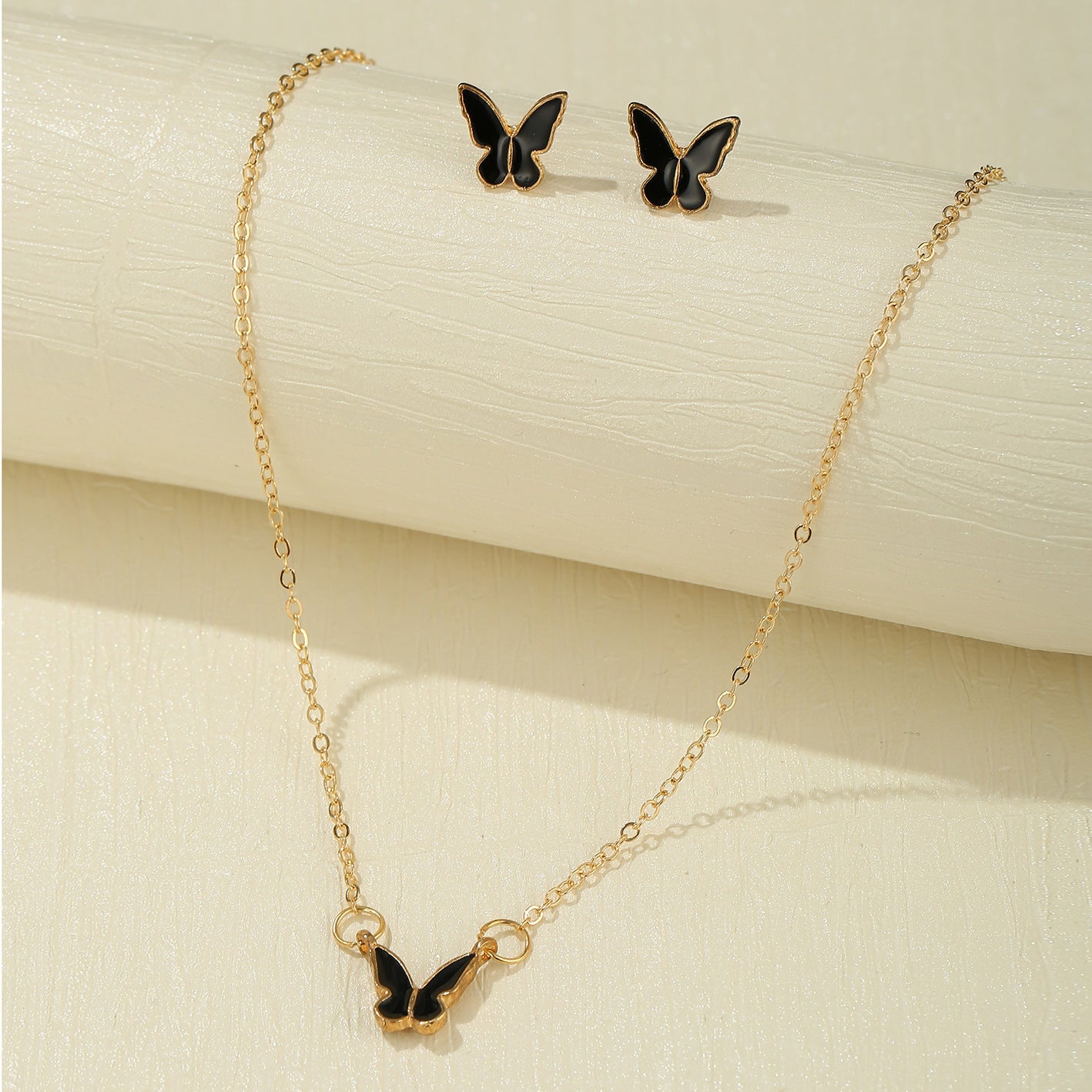 Clairé Butterfly Necklace