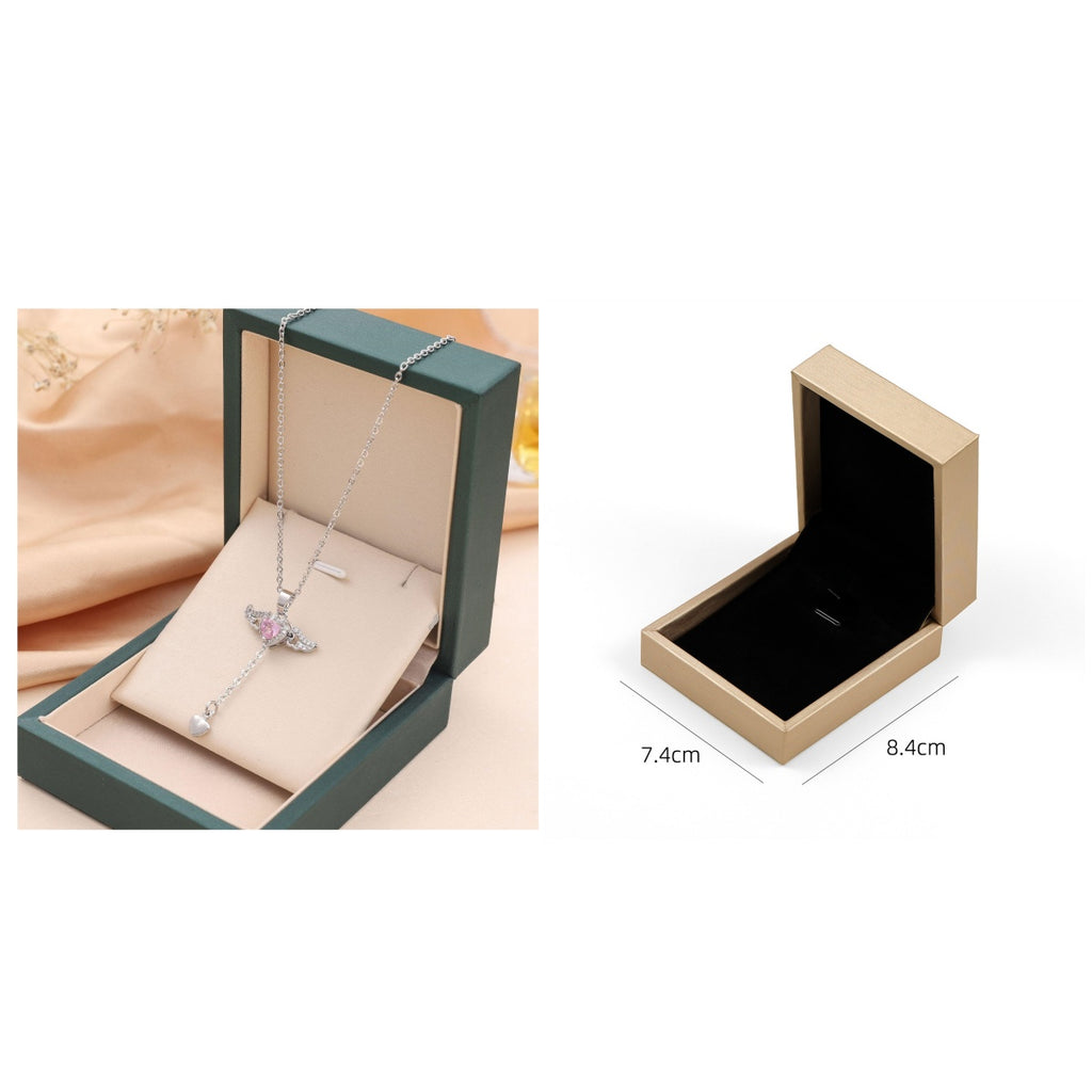 Solène Cupid Necklace