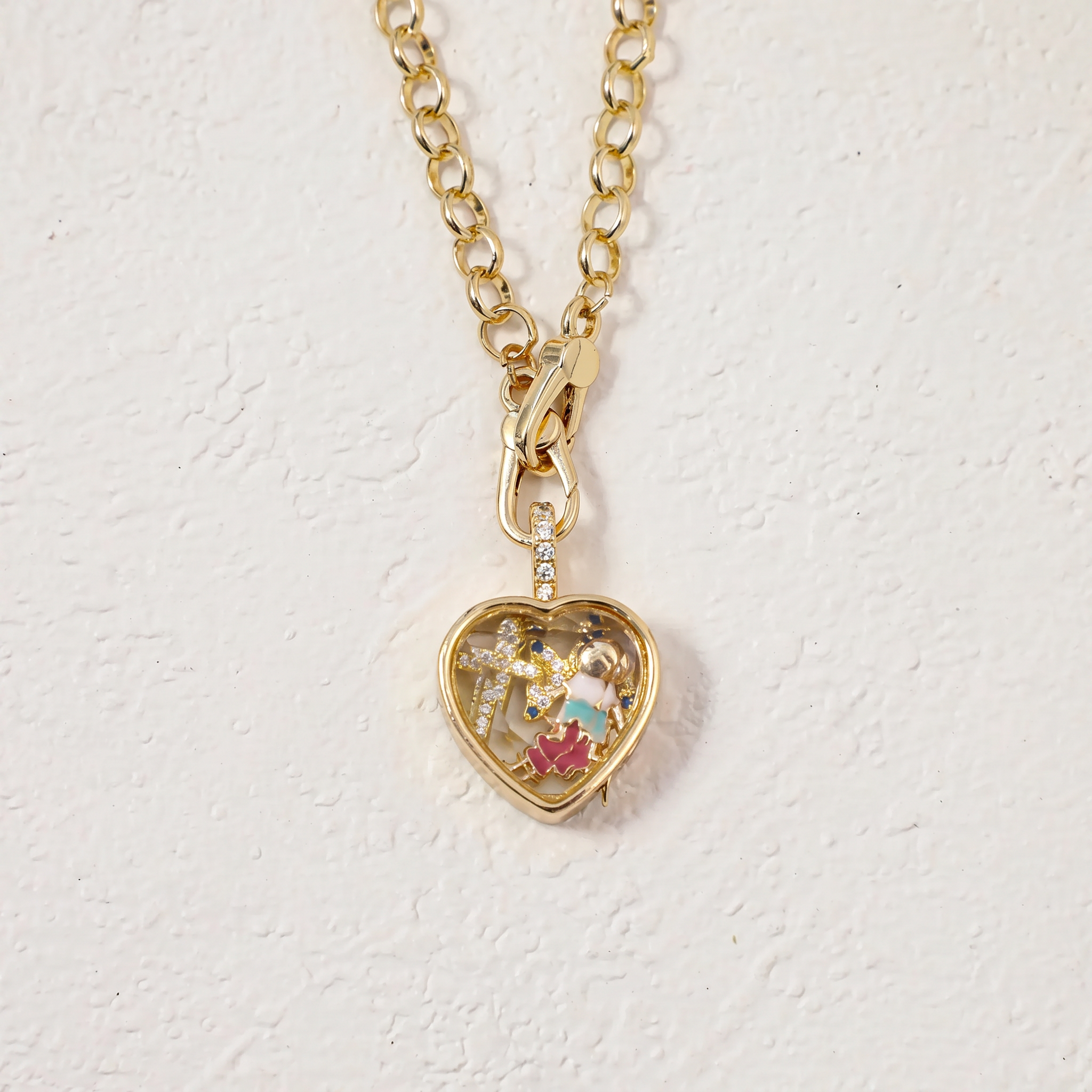 Adorné Amulet