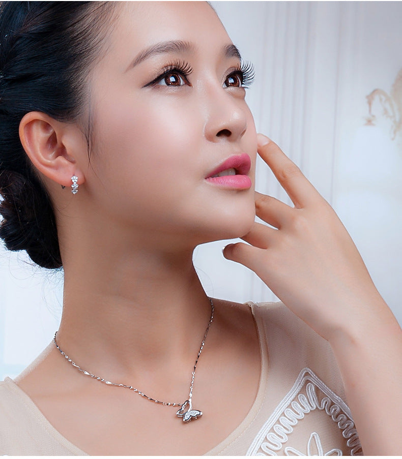 Isaline Butterfly Necklace