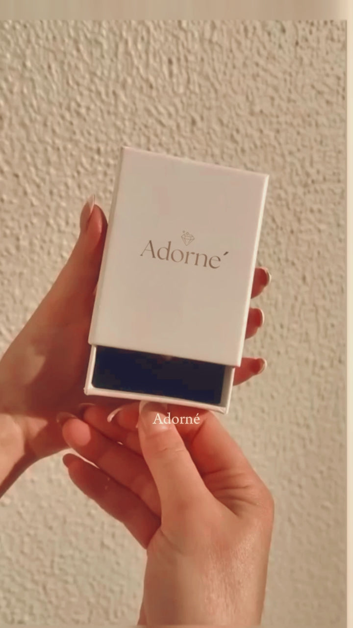 Adorné Amulet